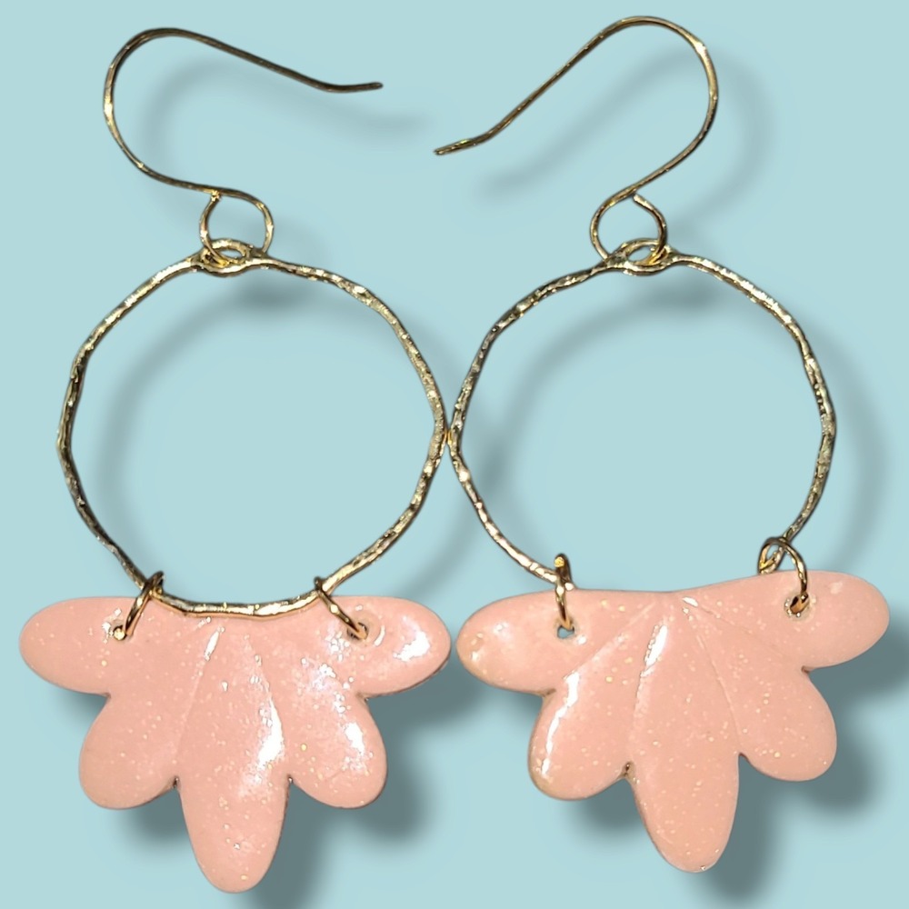 Gold Tone Hoop Pink Scallop Flower Dangle Earrings 3"